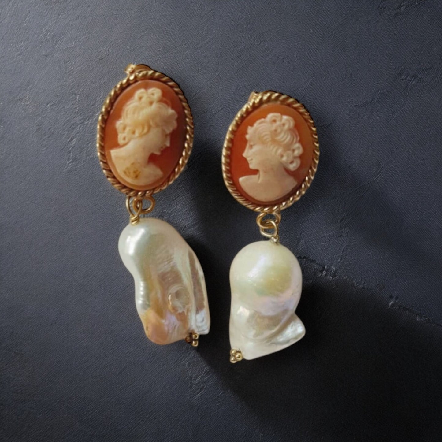 Camea & baroque pearls