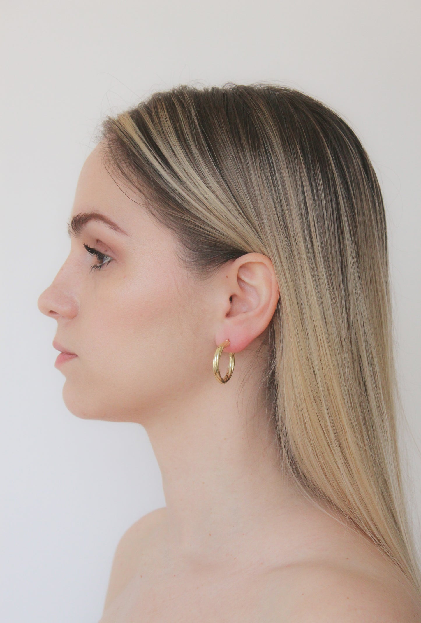 Twisted hoops